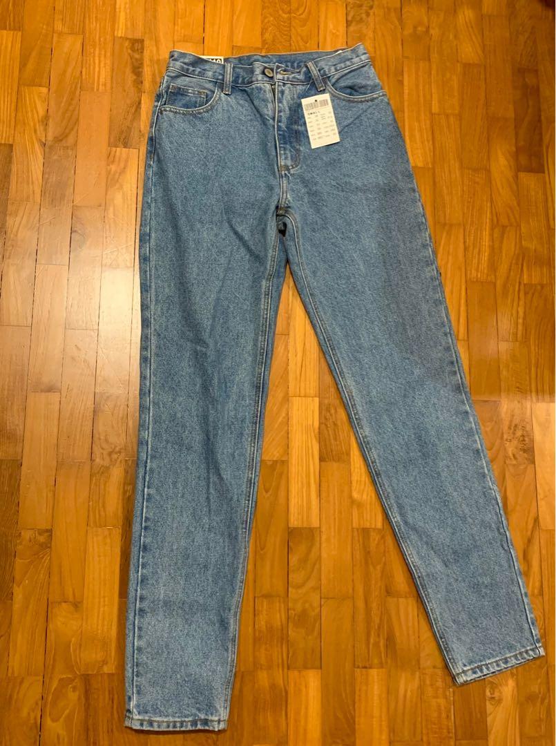 Brandy Melville USA on X: FEANNE LIGHT WASH JEANS