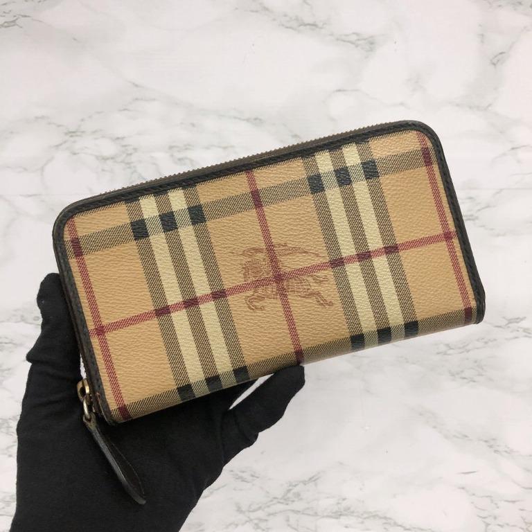 BURBERRY CHECKERED ZIP LONG WALLET 217016776