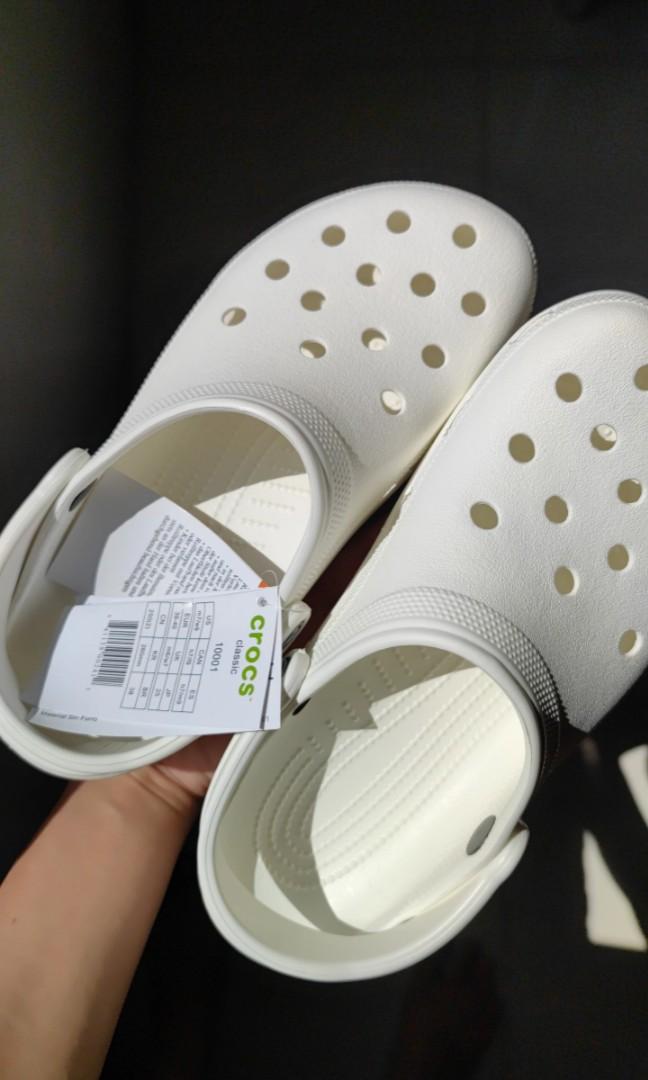 size 9 in crocs