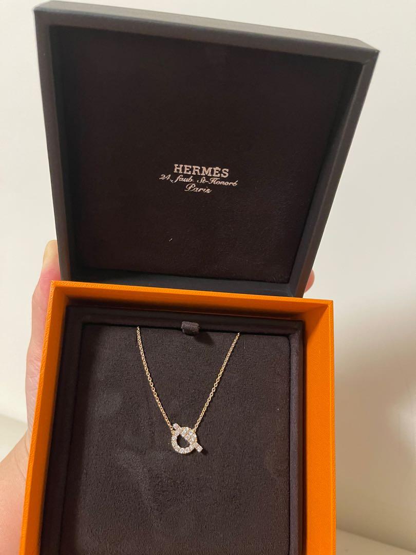 Hermes q outlet necklace