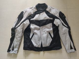 (Category: ) located in . Submitted by after88 (Listing ID 1117530762, Image 1). Description: .