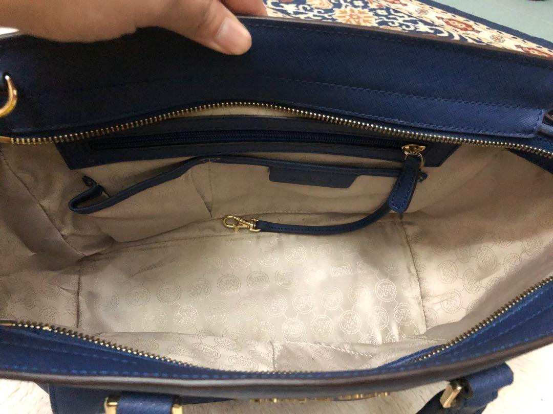Dark best sale blue handbag