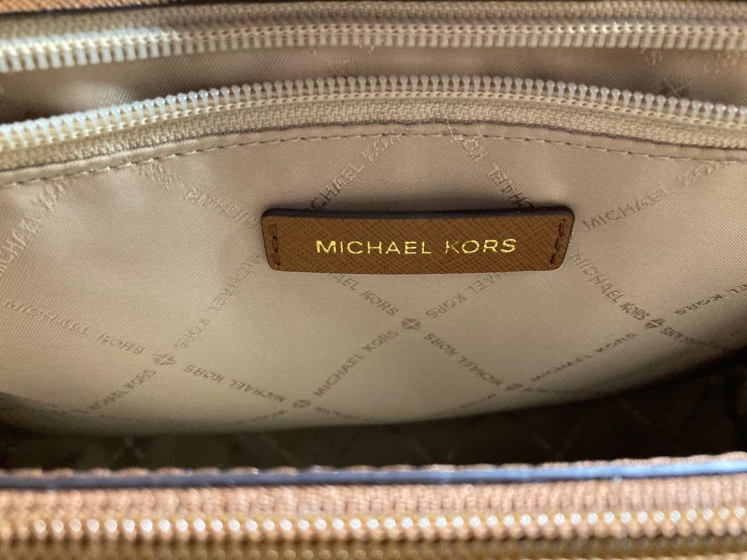 Michael Kors, Bags, Original Mk Kenly Large Logo Tote Bag Ajustable Strap  625 Front Zip Pocket