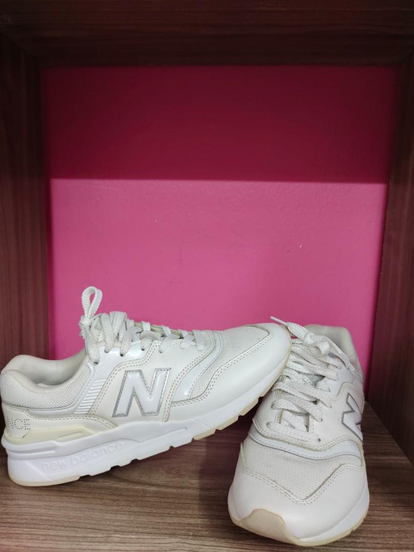 NEW BALANCE ORIGINAL Women s Fashion Footwear Sneakers on Carousell