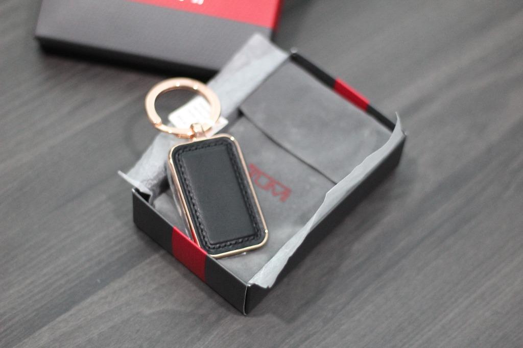 Tumi key holder on sale