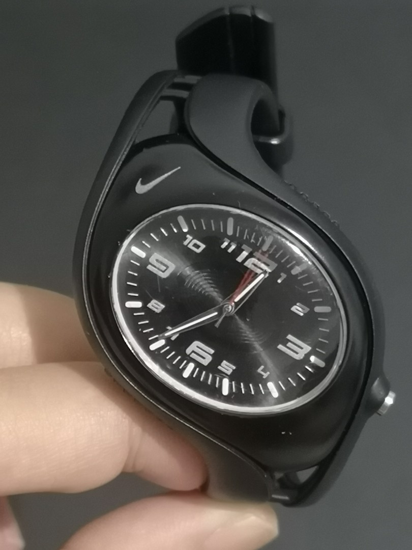 Nike watch jam vintage, Fesyen Pria, Jam Tangan di Carousell