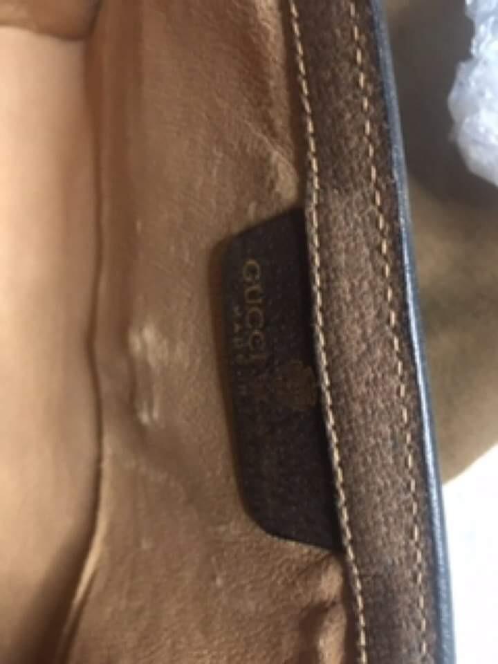 Authentic ❤💯vintage Gucci clutch sherryline (Category: Luxury Bags & Wallets) located in Makati City. Submitted by sassygchanel (Listing ID 1117563230, Image 2). Description: vintage clutch no holes no issues negotiable to serious buyers only not using it rank A no inclusions No sticky No smell.