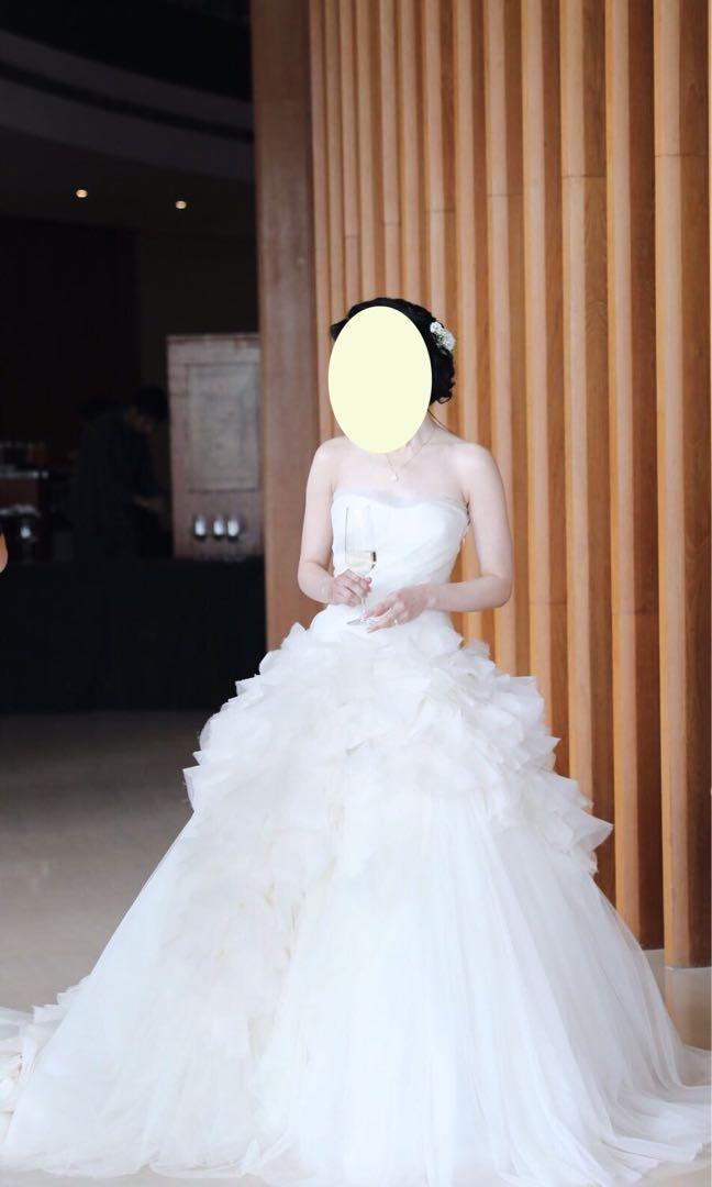 Hayley vera wang hotsell