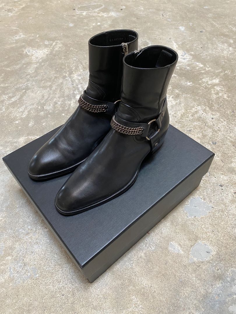 Saint laurent shop chain harness boot