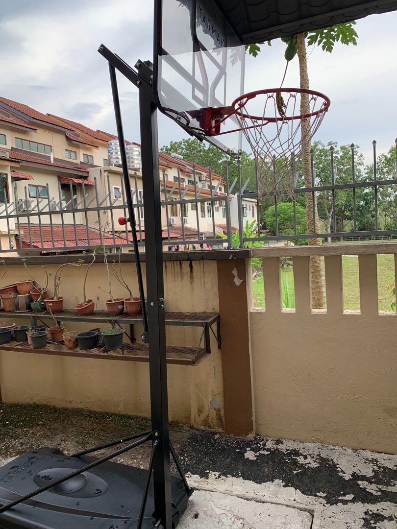 TARMAK basketball hoop stand, Sports Equipment, Sports & Games, Billiards & Bowling on Carousell