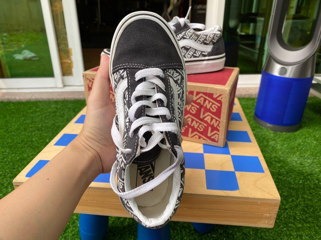 Vans old skool kids size 5 clearance