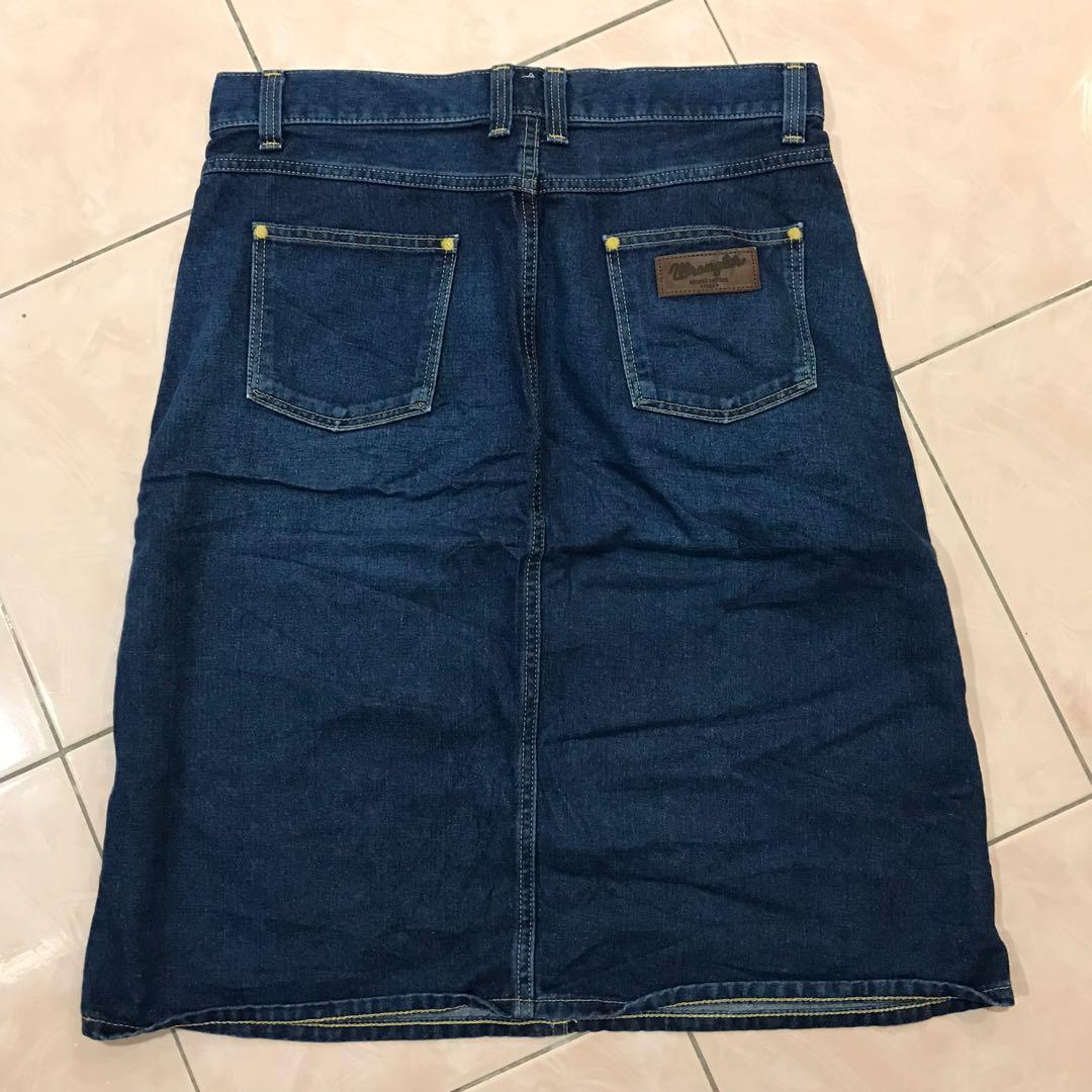 Wrangler Denim Skirt, Women's Fashion 