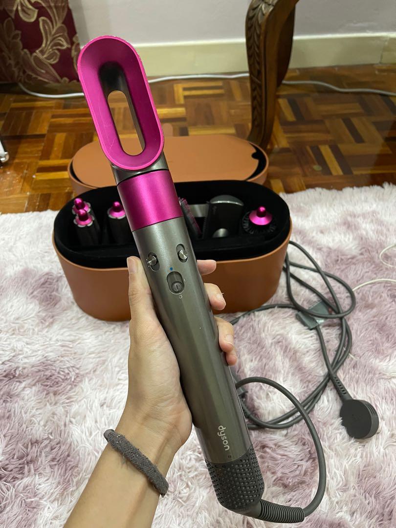 💕 Original Pink Dyson Hair curler💕, Beauty & Personal Care, Hair on  Carousell