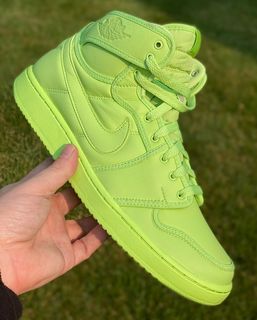 (Category: ) located in . Submitted by wc_sneaker (Listing ID 1117422325, Image 1). Description: .