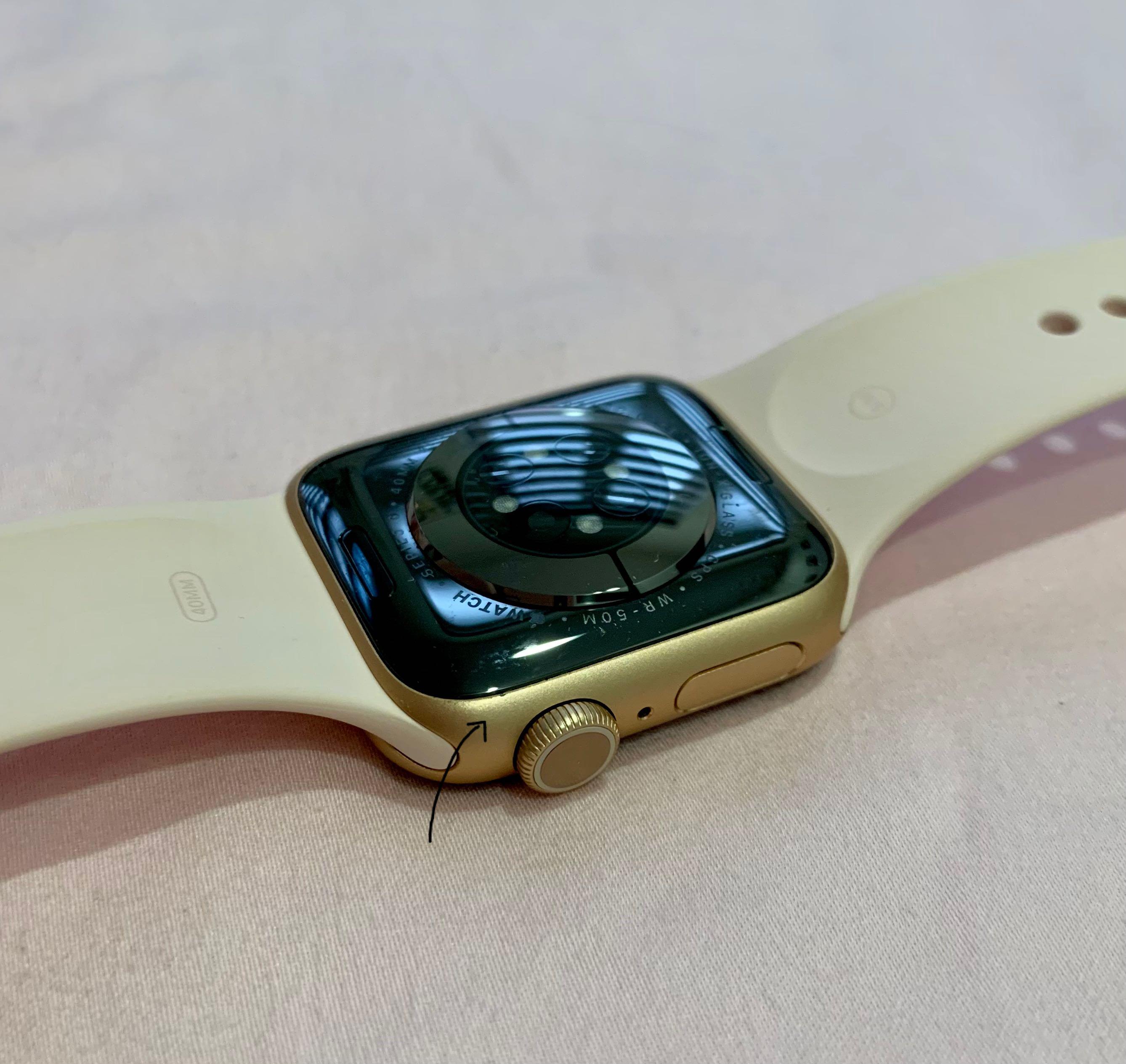 Apple watch series 6 gold aluminum case pink best sale sand sport band