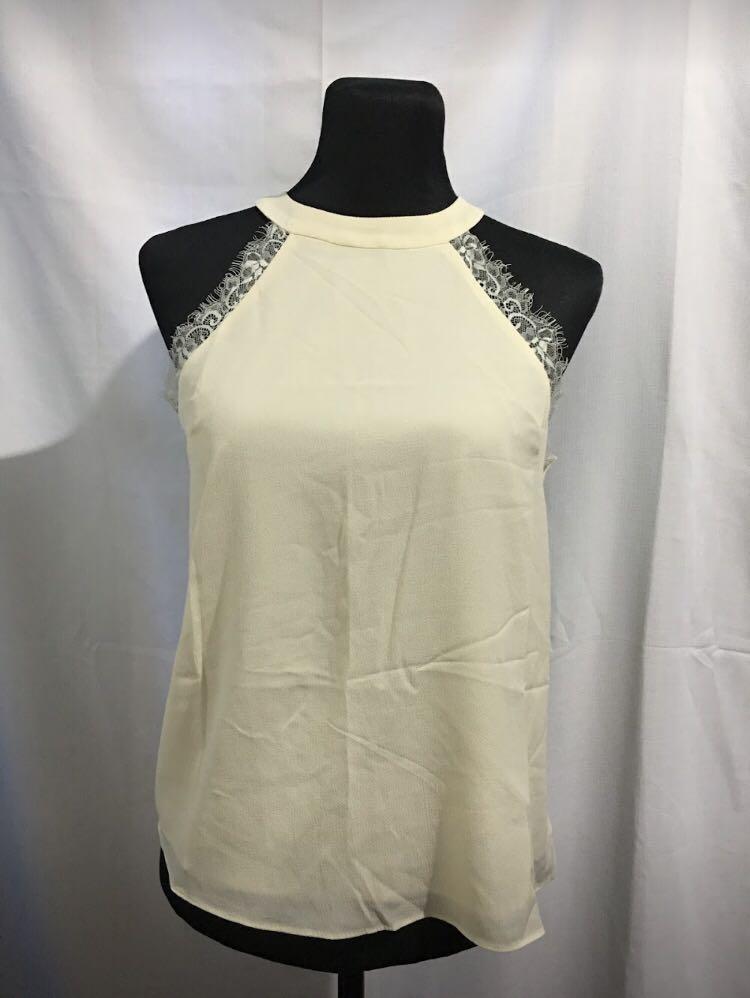 Back Lace Detail Top (Category: Sleeveless) located in Muntinlupa City. Submitted by cmv16 (Listing ID 1117768386, Image 1). Description: MDS Back Lace Detail Top Brandnew with Tag Fits S-M Selling it low..