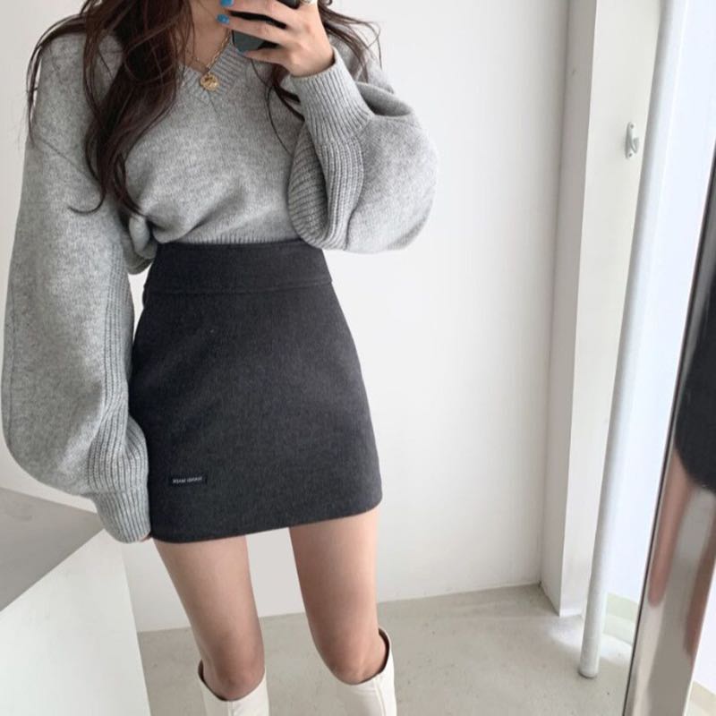 Grey skirt black top store