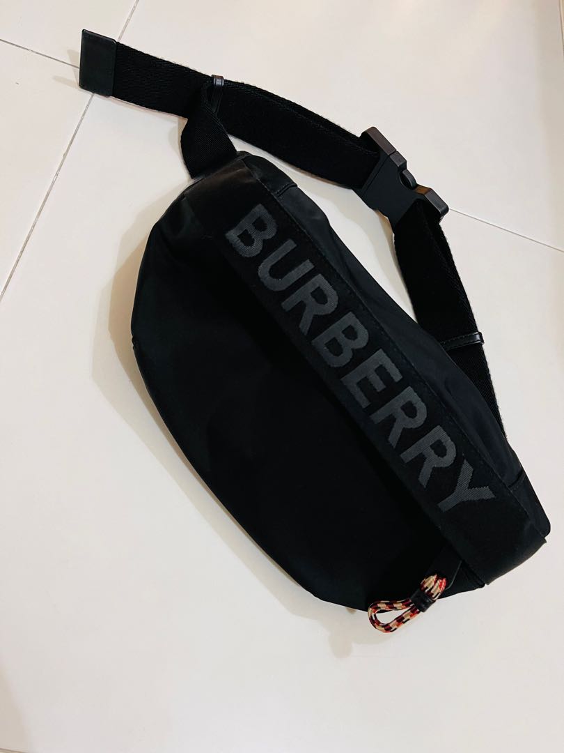 Burberry ECONYL® Sonny belt bag, Men's Fashion, Bags, Sling Bags on  Carousell