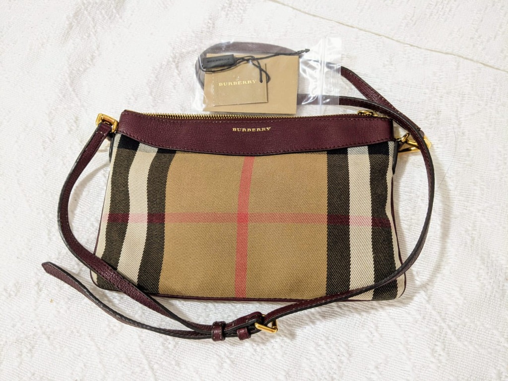 Burberry house check crossbody bag discount