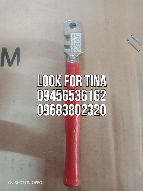 Carbide glass cutter (Category: Construction Tools & Equipment) located in Manila. Submitted by tina.sales (Listing ID 1117669701, Image 1). Description: Carbide glass cutter Brand: jobo PRICE: 72.