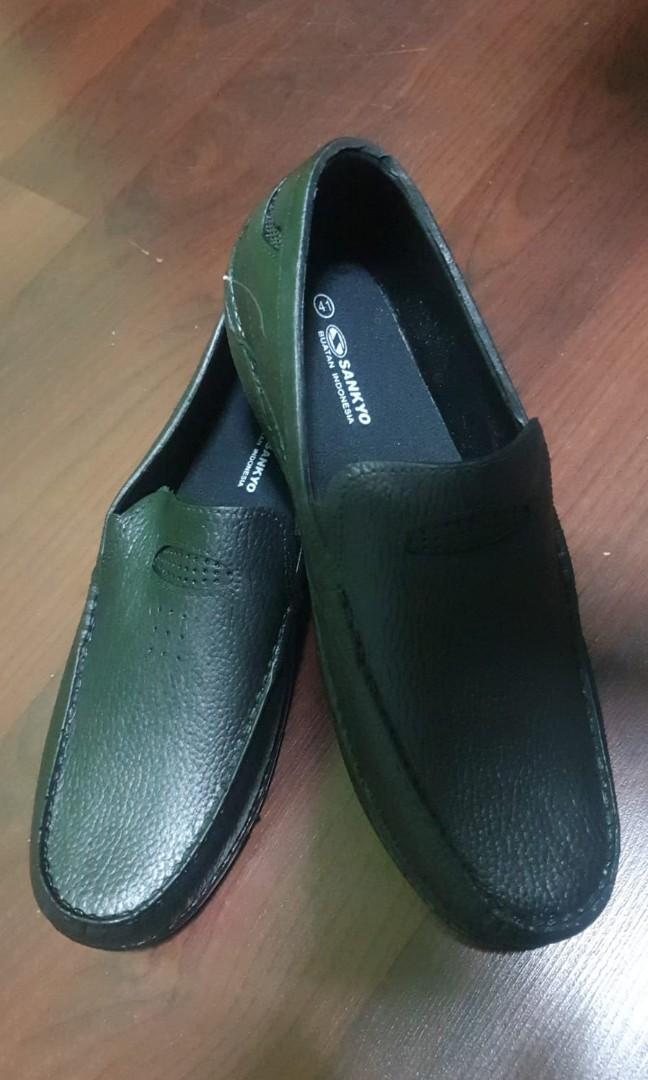 Cheap top rubber shoes