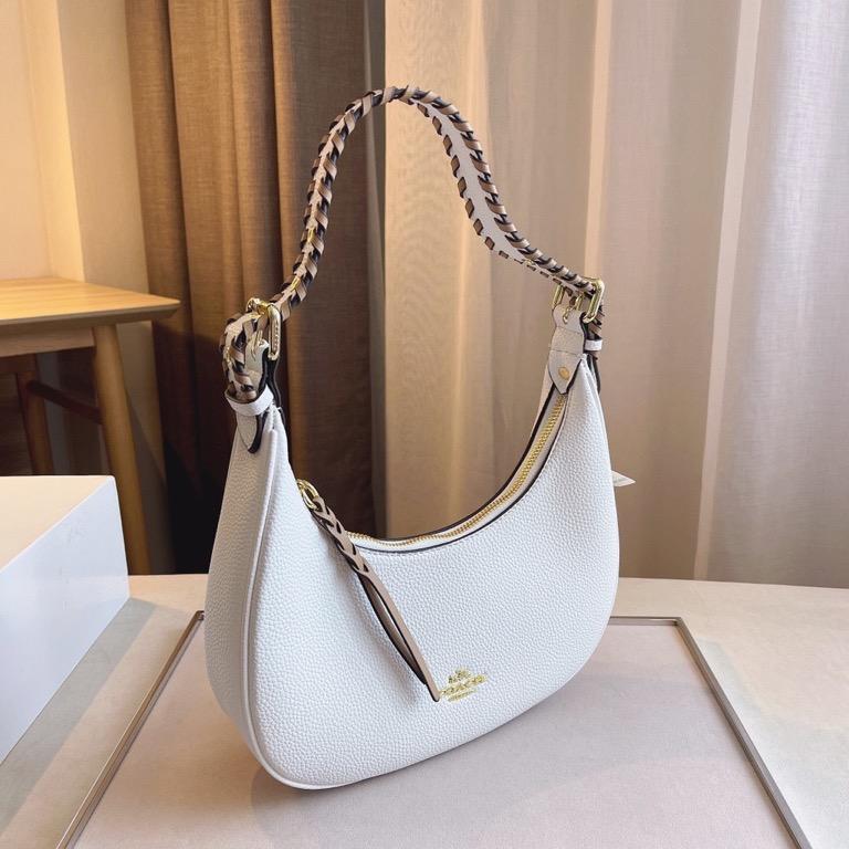 Coach Crescent Moon Underarm bag Shoudler Bag Casual bag 26x6x22cm