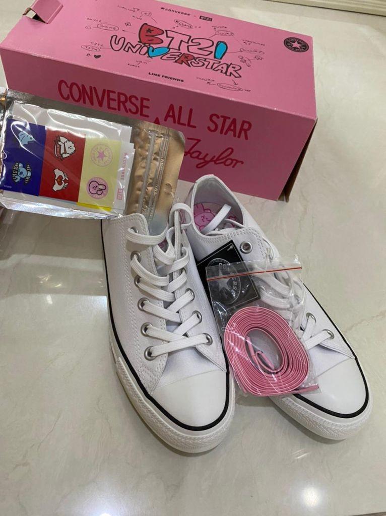 Converse All Star Chuck Taylor Japan x BT21 Universtar Fesyen