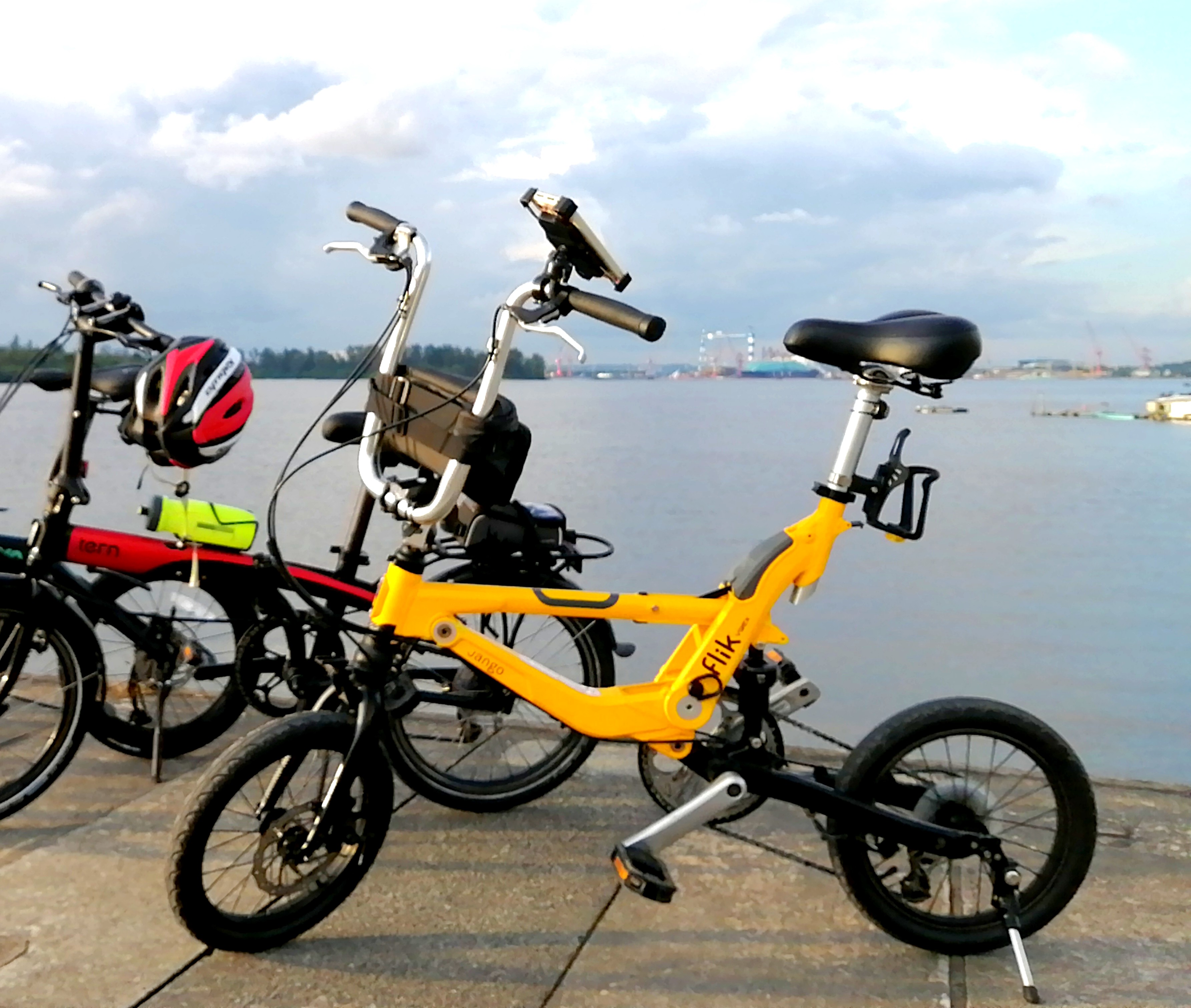 Jango flik deals folding bike