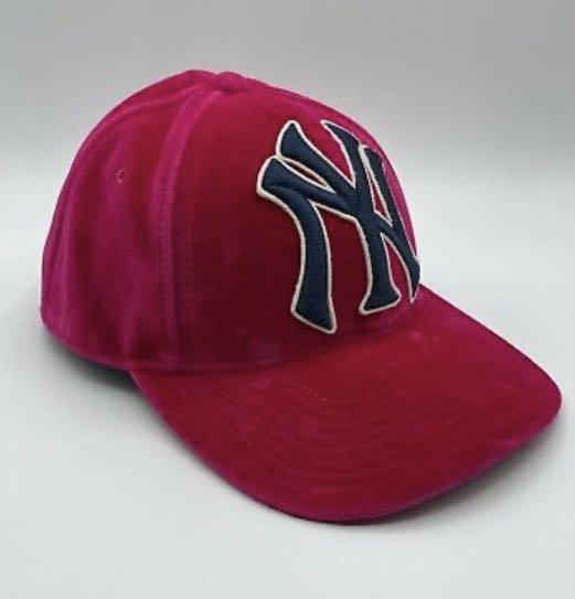 Gucci Fuchsia Velvet NY Yankees Baseball Hat Size 57-61