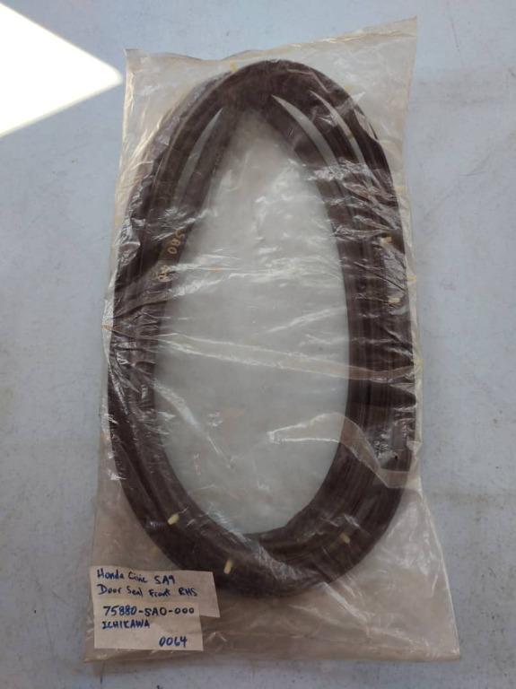 Honda Civic SA9 Door Seal Front RHS, Auto Accessories on Carousell