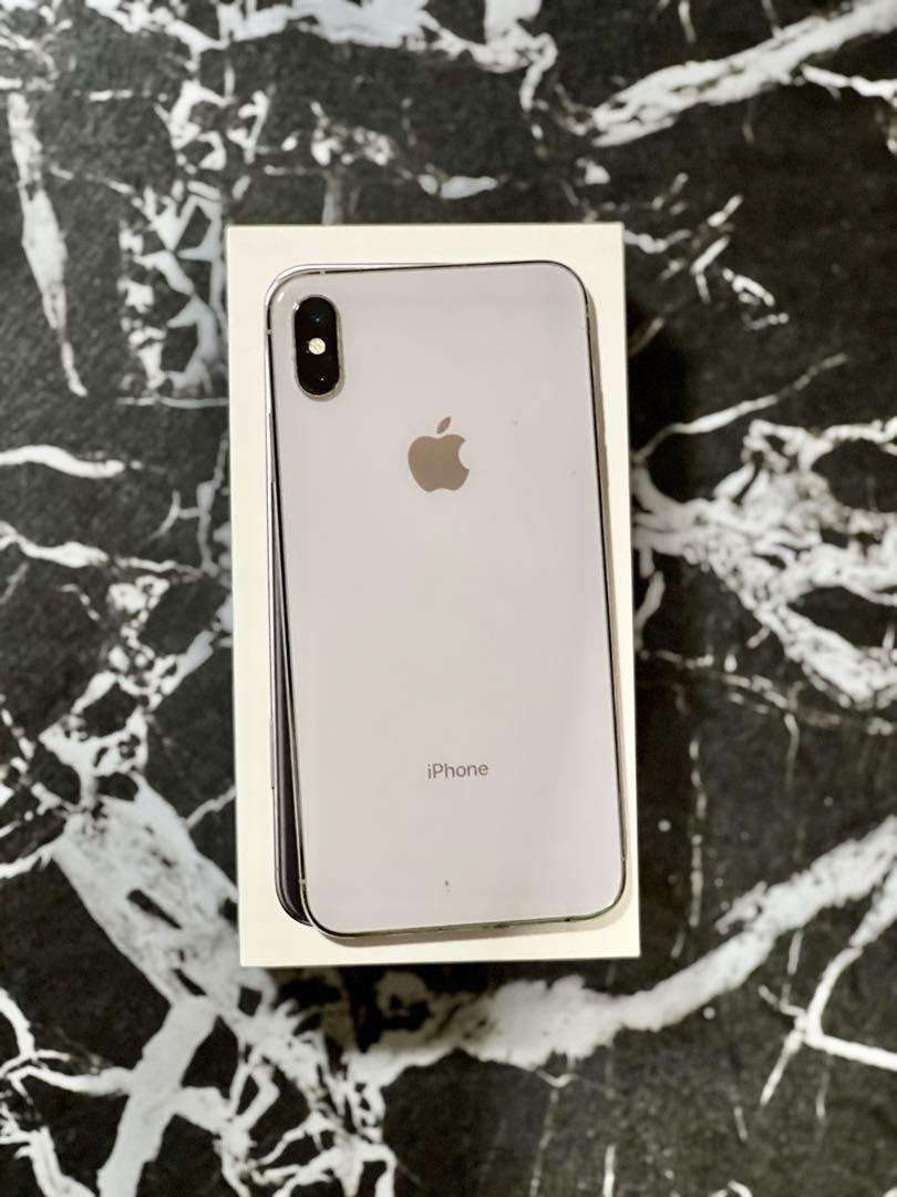 iPhone XS Max 256gb White like new (Category: iPhone X Series) located in Paranaque City. Submitted by ownqualitystuff (Listing ID 1117639062, Image 3). Description: iPhone XS Max White 256gb Like new 95% battery RFS: Upgrade to new phone Message me for other inquiries ☺️.