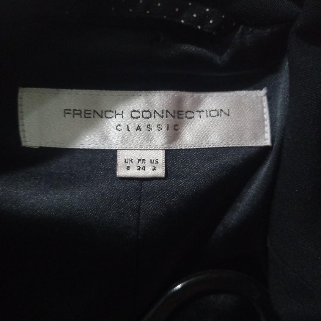 Jacket (Category: Coats, Jackets and Outerwear) located in Singapore. Submitted by shuiyanip (Listing ID 1117624924, Image 3). Description: Brand new.