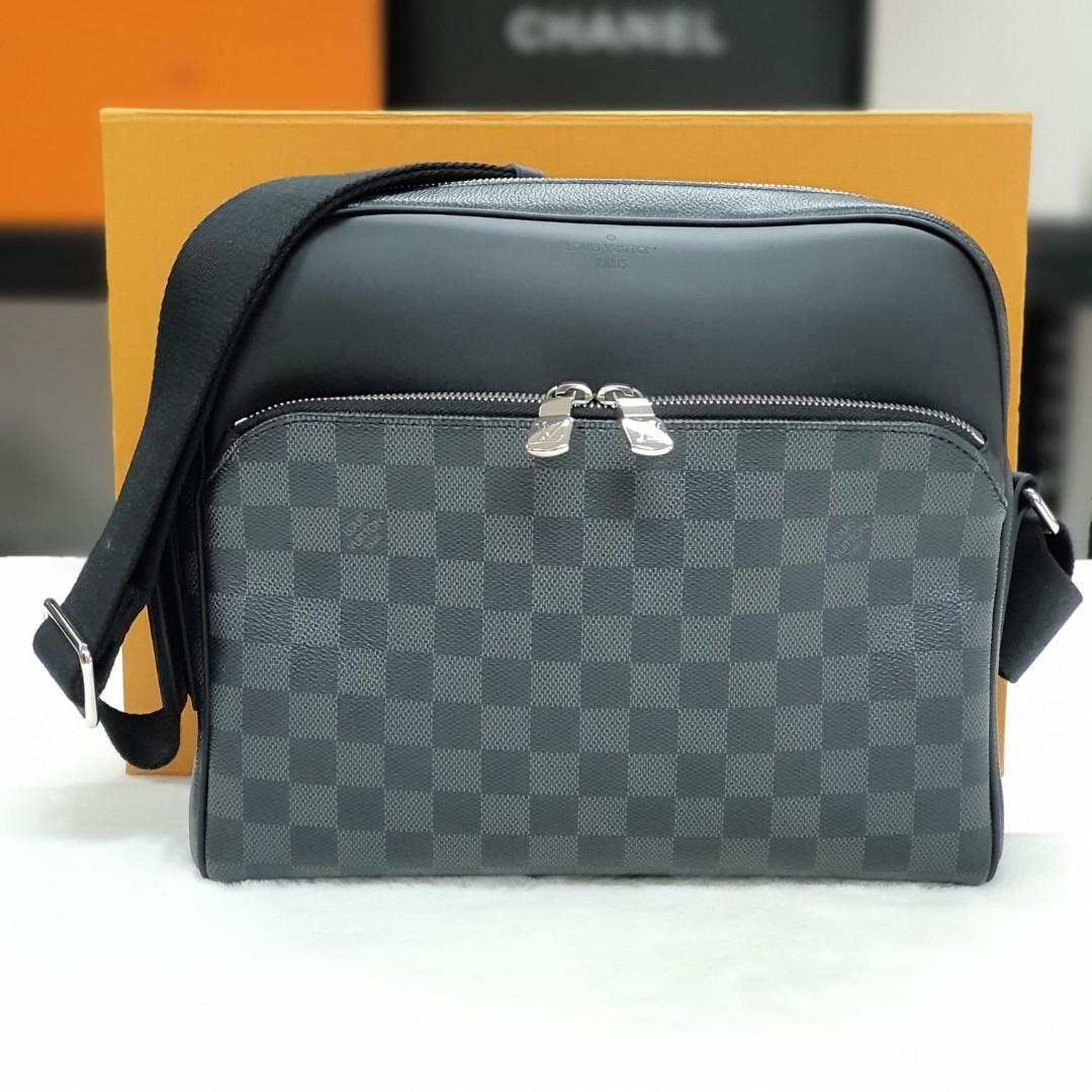 Louis Vuitton Reporter Bag MM, Luxury, Bags & Wallets on Carousell