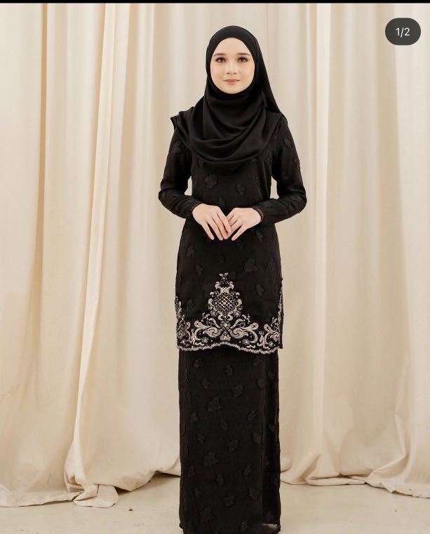 MINIMALACE KURUNG, Women's Fashion, Muslimah Fashion, Baju Kurung ...