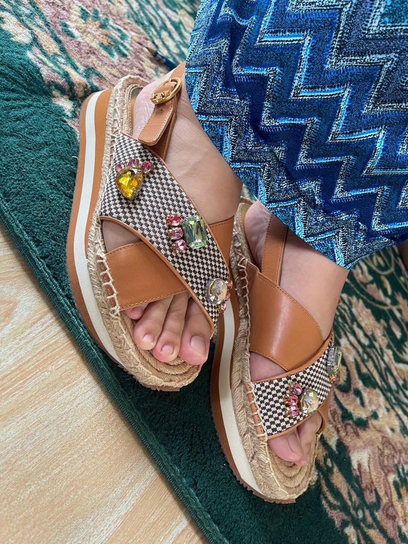 Tory burch sales daisy crystal sandals
