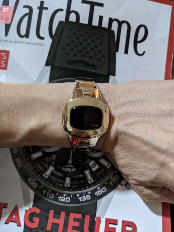 Pulsar p4 hotsell led watch