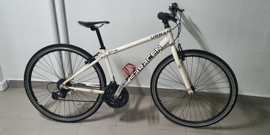 Saracen urban top