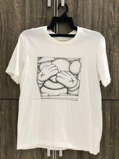 Uniqlo kaws