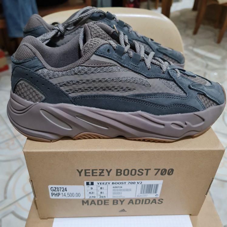 yeezy 700 size 7