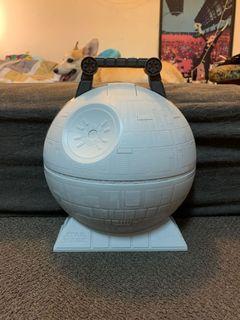 2015年 風火輪 星際大戰 聯名 攜帶型死星 附贈2台全新風火輪車 Hot Wheels Star Wars Death Star Portable Playset