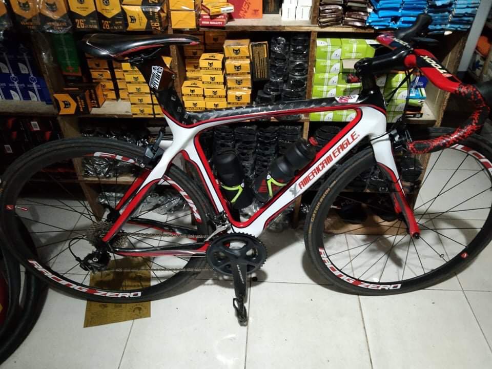 American Eagle full carbon Road bike Sports Equipment Bicycles
