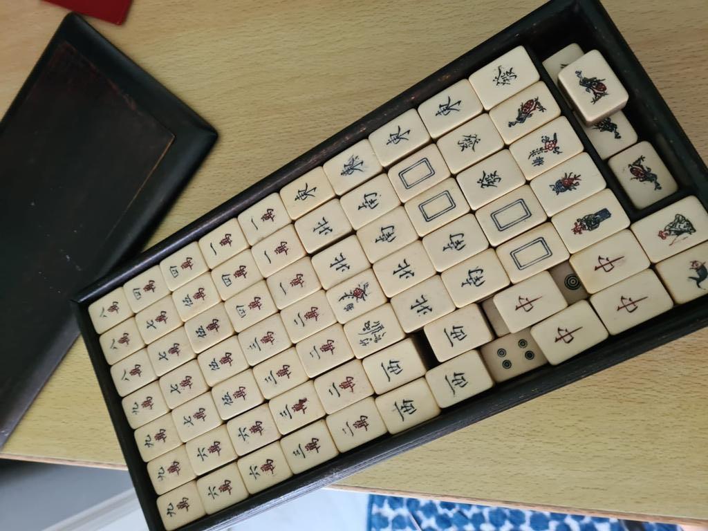 Antique Rare Chinese Mahjong Set (no English no Arabic Numerals) Small –  Shogun's Gallery