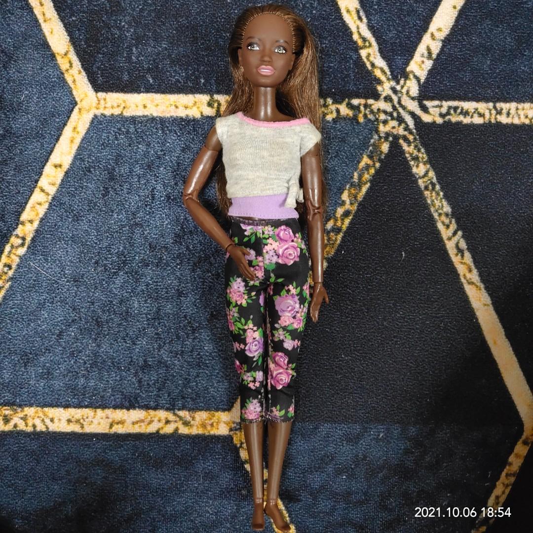 Barbie Made To Move Yoga African American, Hobbies  Toys, Collectibles   Memorabilia, Vintage Collectibles on Carousell