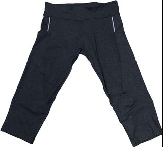 (Category: ) located in . Submitted by ggapparels (Listing ID 1117885927, Image 1). Description: .