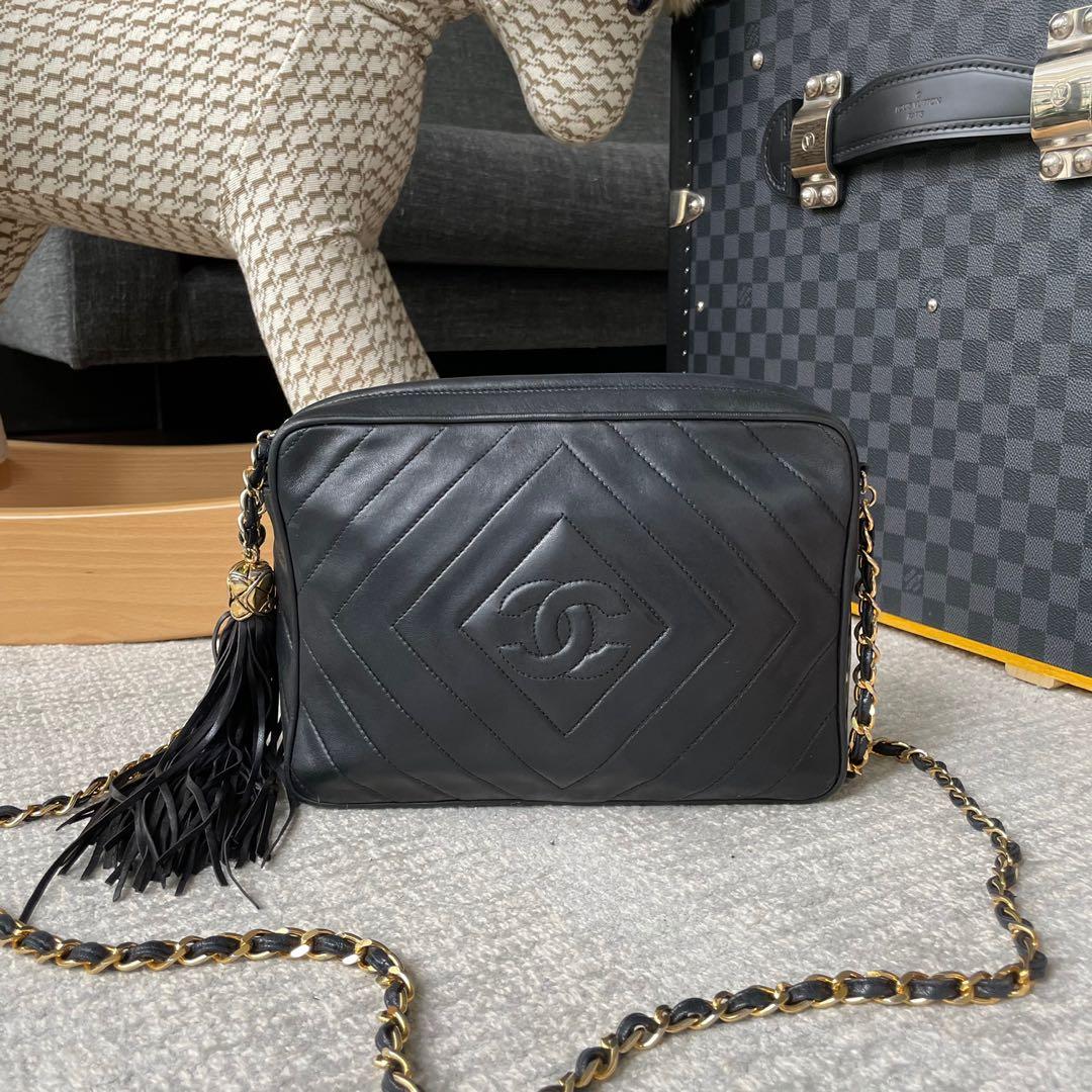 STEAL 😍 Chanel Red GHW Giant CC Monogram Logo Quilted Lambskin & Fabric  Vintage Bucket Drawstring Shoulder Sling Bag 0s Authentic, Luxury, Bags &  Wallets on Carousell