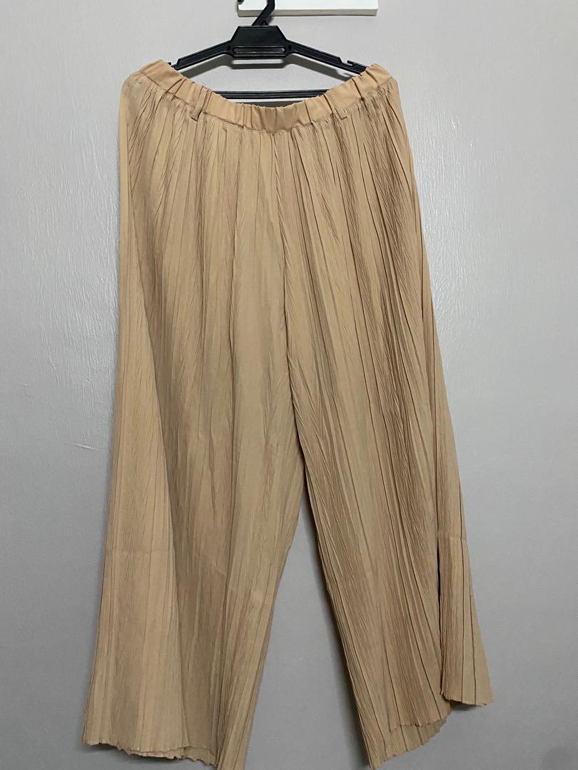 Culottes Pleated Palazzo Women S Fashion Clothes Bottoms On Carousell