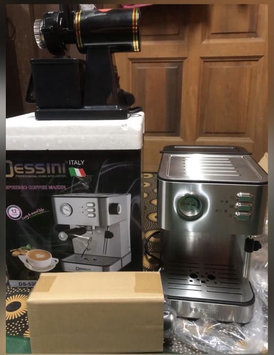 Dessini coffee machine and grinder 600n 