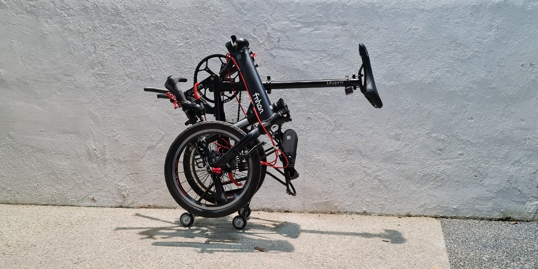 Fnhon Zephyr with Rolling Rear Rack (Black/red), Sports Equipment