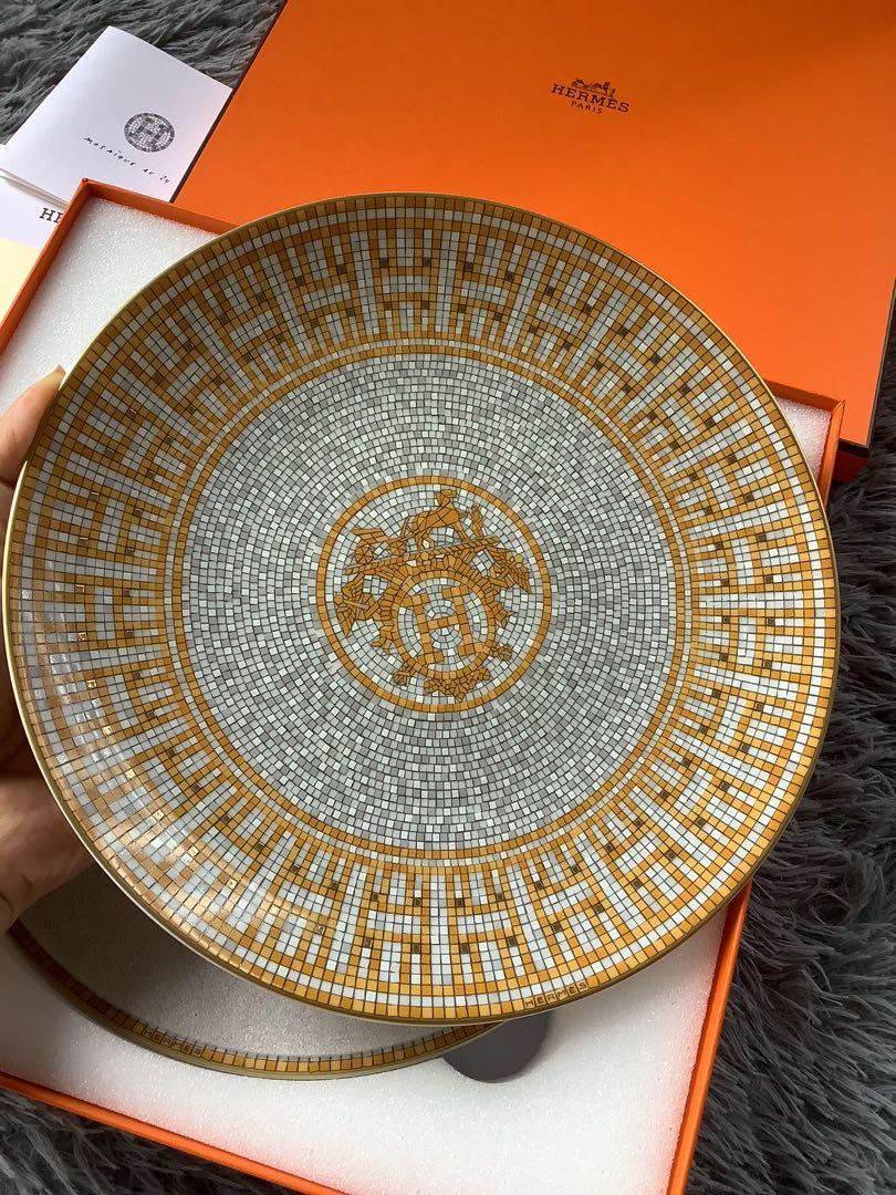 Hermes Hold Mosaique Plate (Category: Other Kitchenware & Tableware) located in Angeles City. Submitted by d_m_p_2 (Listing ID 1118002541, Image 2). Description: Hermes Gold Mosaique Round Plate Brandnew With Box *This item is SOLD* ✅AVAILABLE FOR PRE ORDER💯.