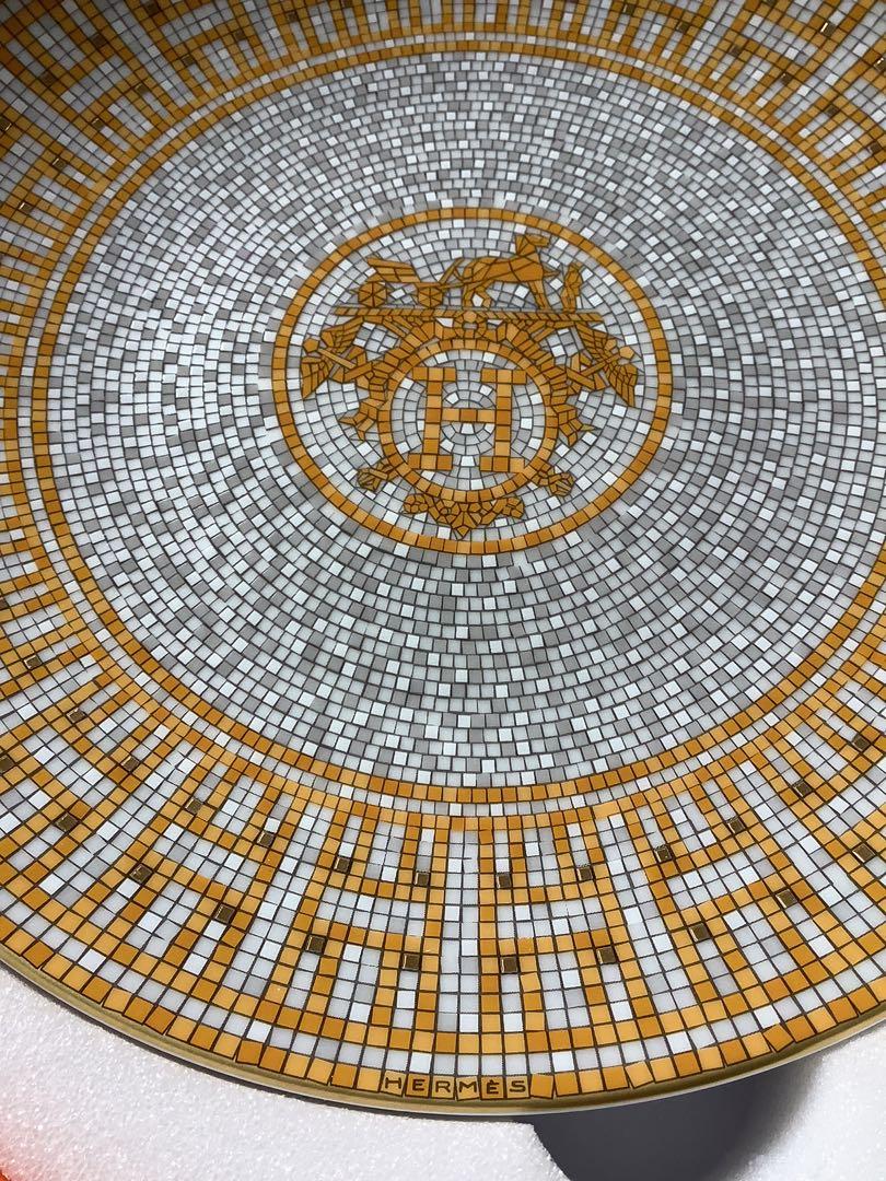 Hermes Hold Mosaique Plate (Category: Other Kitchenware & Tableware) located in Angeles City. Submitted by d_m_p_2 (Listing ID 1118002541, Image 3). Description: Hermes Gold Mosaique Round Plate Brandnew With Box *This item is SOLD* ✅AVAILABLE FOR PRE ORDER💯.